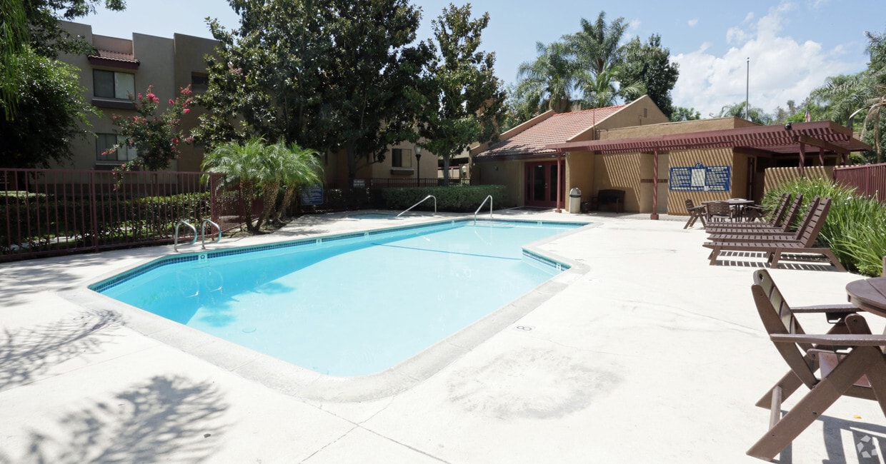 Rancho Verde Village Apartments in Rancho Cucamonga, CA