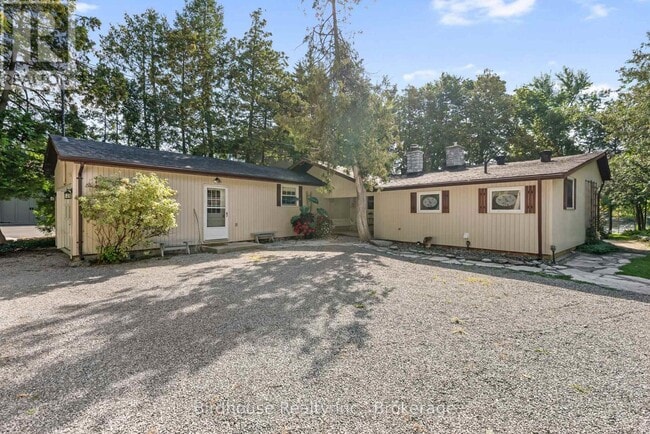 Building Photo - 99 Riverside Dr