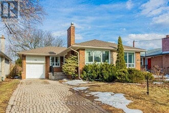 Building Photo - 50 Silverview Dr
