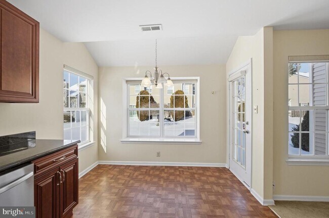 Foto del edificio - 56 Camellia Ct