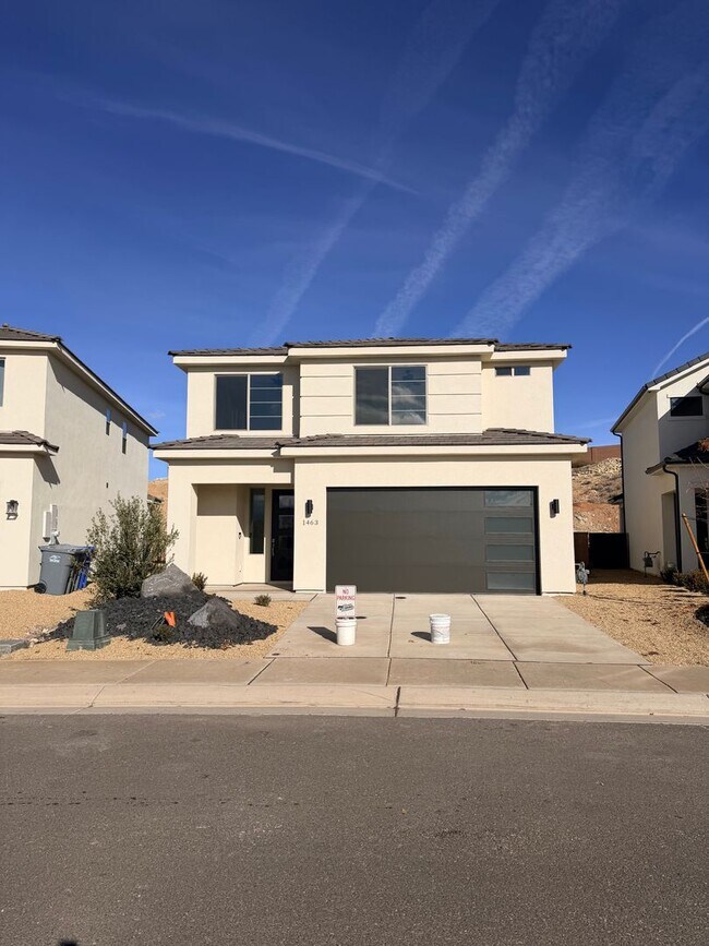 Foto del edificio - Beautiful Brand new 4 bedroom, 2.5 bathroom home in St George!