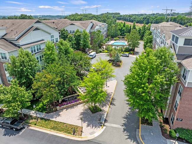 Building Photo - The Enclave at Potomac Club