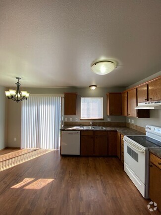 Building Photo - 3413 Cascade Loop