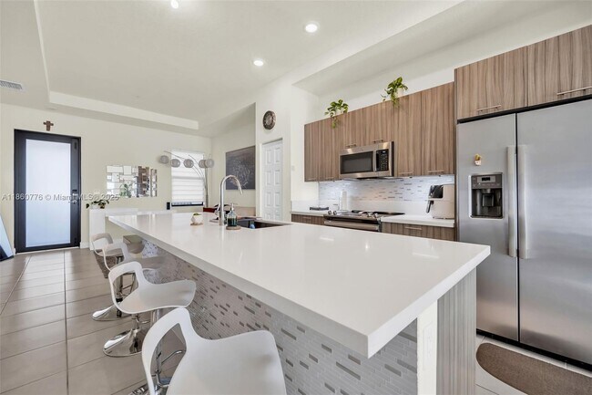 Foto del edificio - 8045 NW 104th Ave