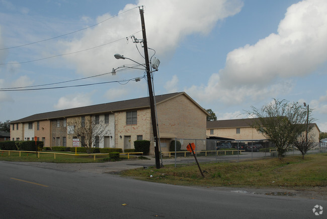 Foto del edificio - Laurel Square Townhomes