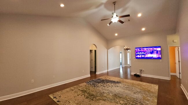 Building Photo - 92 Mozart Ln