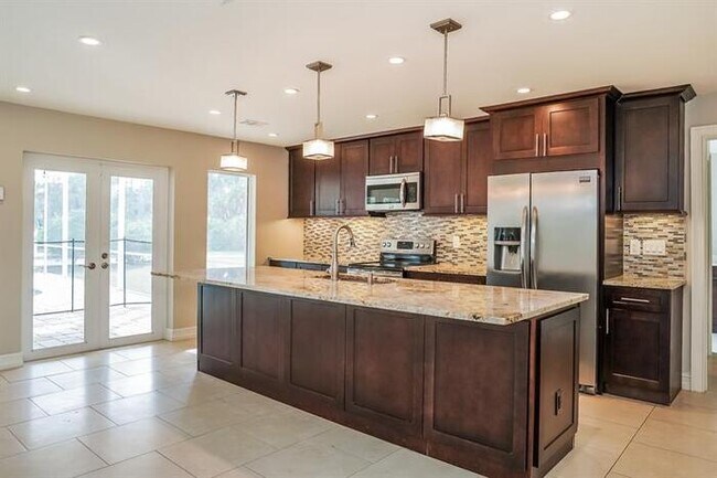 Building Photo - 4240 1st Ave, Naples, FL, 34119