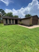 Building Photo - 22807 Millgate Dr
