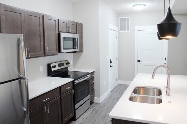 Foto del edificio - 200 E US-34