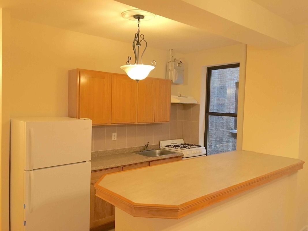 Primary Photo - 531 W 151st St