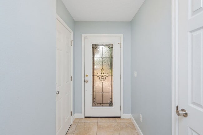 Foto del edificio - 202 Paschel Ave