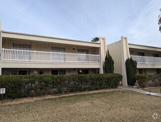 Building Photo - 625 S Prudence Rd