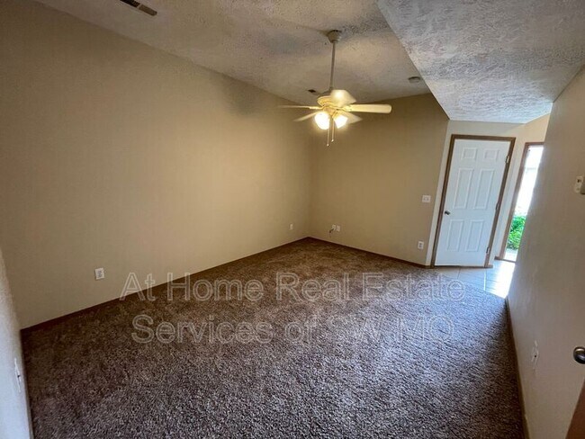 Building Photo - 5596 N. Green