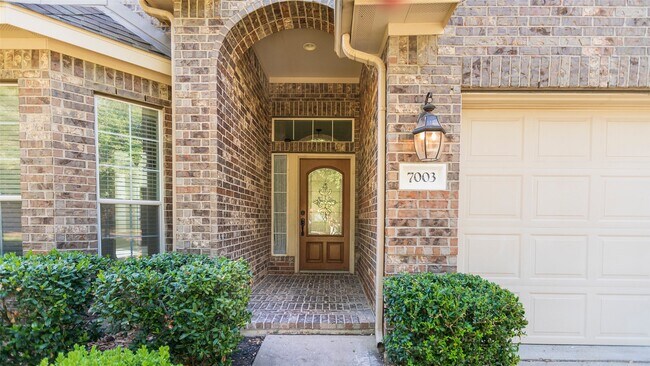 Foto del edificio - 7003 Kendall Lake Ct
