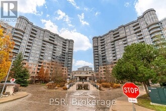 Building Photo - 33 Cox Blvd