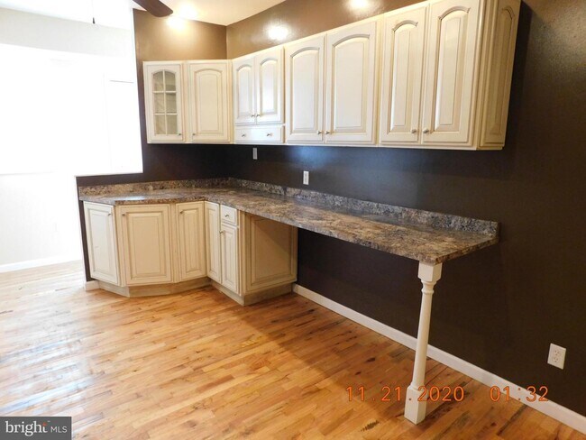 Building Photo - 3026 Keswick Rd