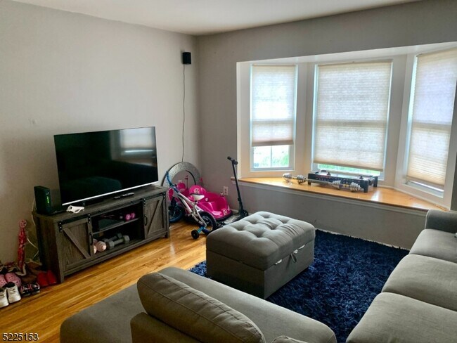Foto del edificio - 559 Livingston St