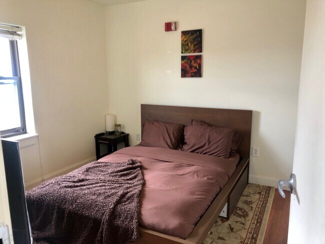 Building Photo - 471 Commonwealth Ave