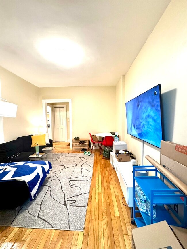 Foto del edificio - 270 Harrison Ave