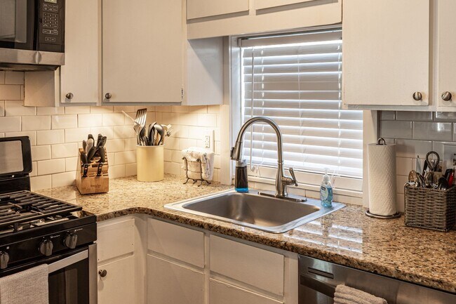 Foto del edificio - Camp Carson