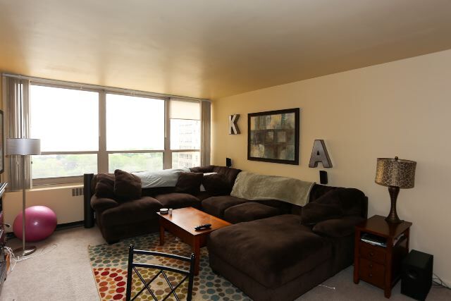 Foto del edificio - 3950 N Lake Shore Dr