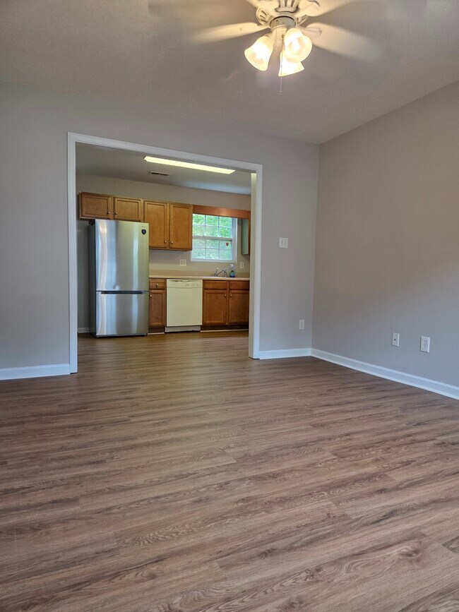 Foto del edificio - 3929 Acorn Dr