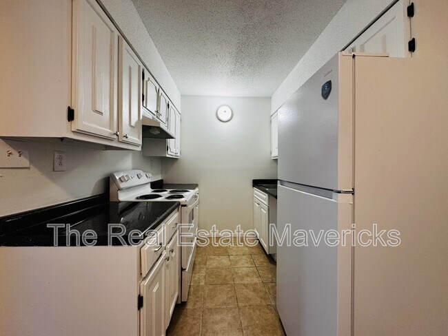 Foto del edificio - 925 Shallowford Rd