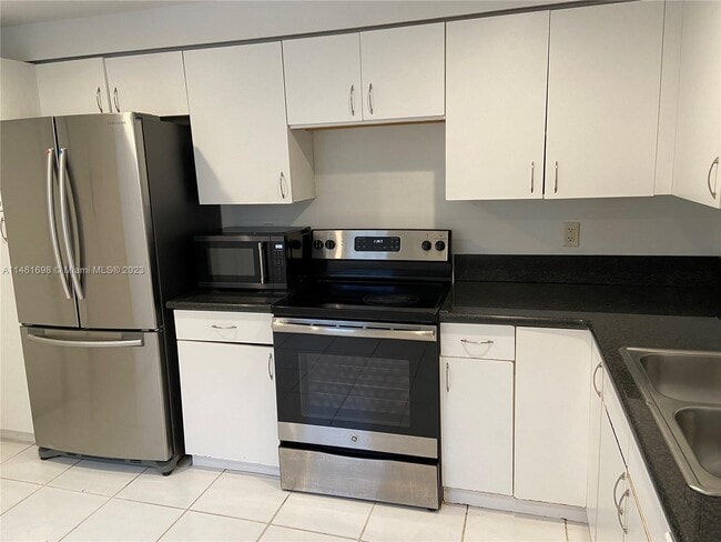 Building Photo - 1417 Barcelona Way