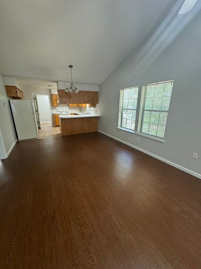 Building Photo - 612 N Optimistic Ln