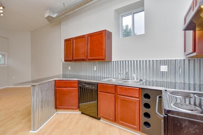 Foto del edificio - 5409 Lansdowne Ave