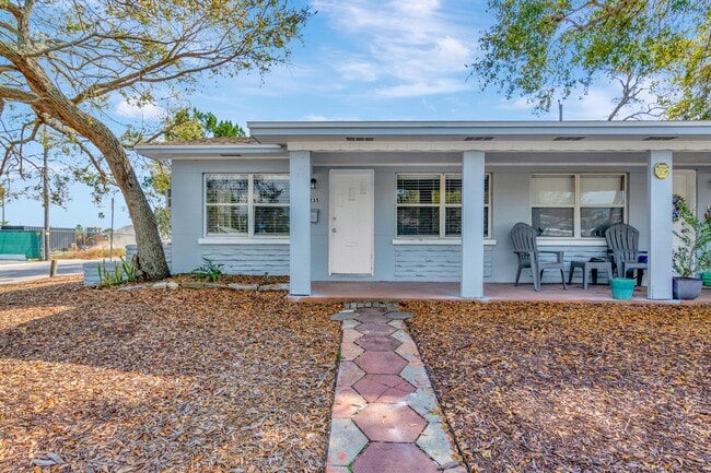 Foto del edificio - 1233 Grove St