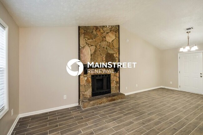 Foto del edificio - 3 Bedroom Pet-Friendly Home in Lithonia, G...