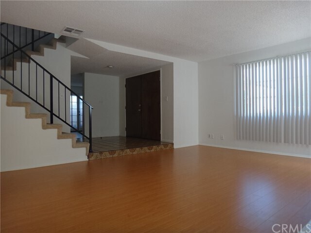 Foto del edificio - 3930 Howard Ave