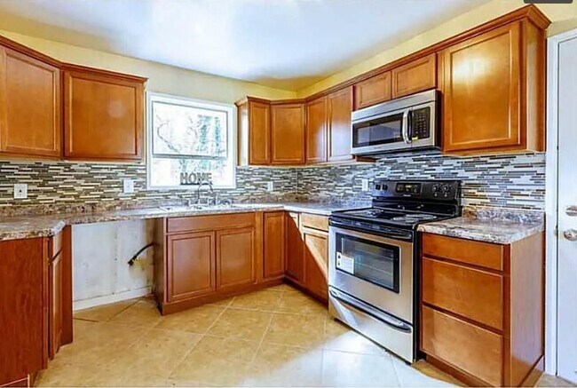 Foto del edificio - 3405 Elgin Dr