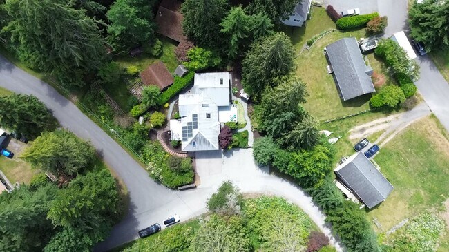 Foto del edificio - Lovely Unfurnished Home Located in Clinton!