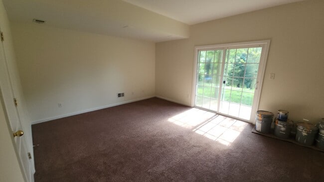 Photo - Spacious, Large, Luxury 3 Bedroom End - Unit Townhouse in Hockessin, Delaware