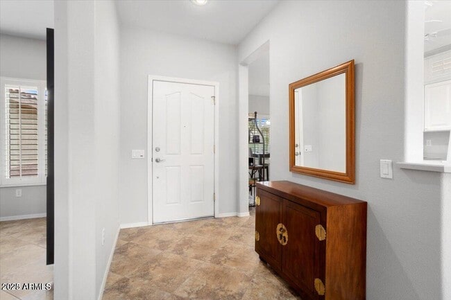 Foto del edificio - 16232 W Tapatio Dr