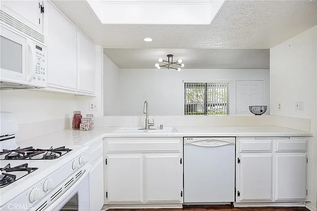 Foto del edificio - 25644 Mont Pointe