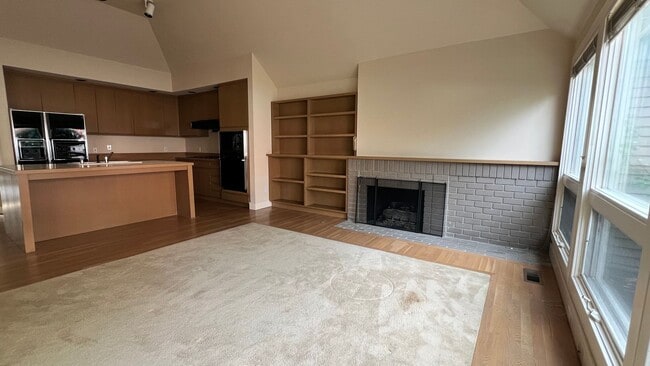 Photo - Spacious Devonshire Gem – 3 Bed, 2.5 Bath ... House