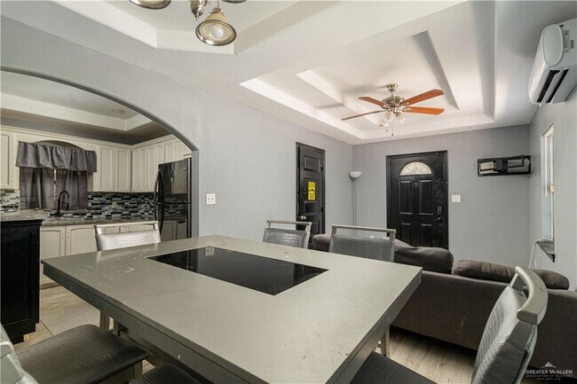 Foto del edificio - 3527 Beatty St