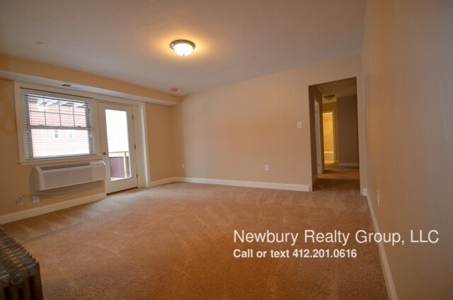 Building Photo - 102 W Steuben St