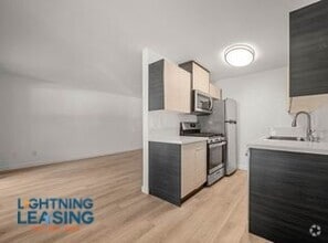 Building Photo - 3113 4th St