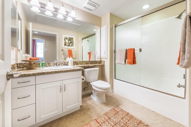 Building Photo - Mirasol Apartment Homes