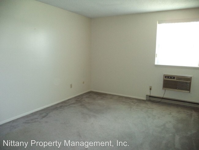 Building Photo - 715 W Cherry Ln