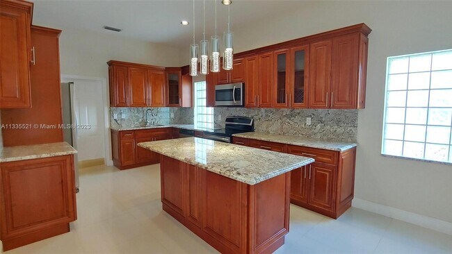 Foto del edificio - 1340 NW 167th Ave