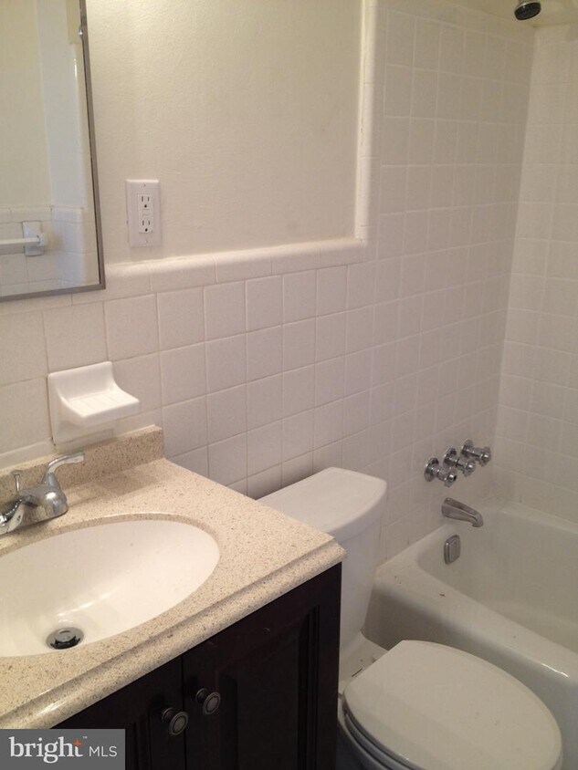 Primary Photo - 1212 Spruce St