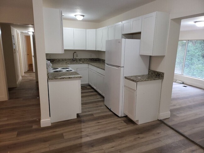 Foto del edificio - Beautiful fully remodeled home!