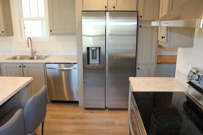 Building Photo - 6982 Apopo Ct