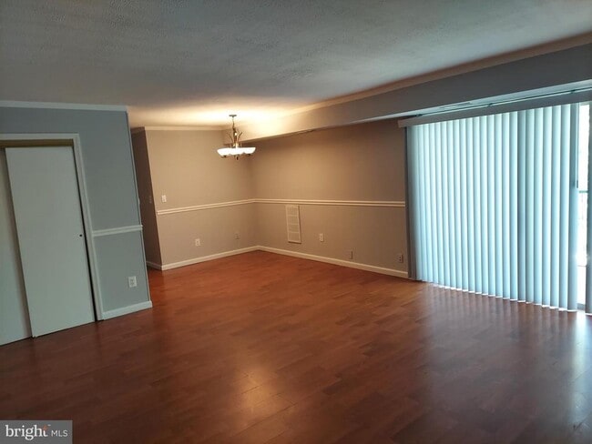 Building Photo - 5507 Karen Elaine Dr