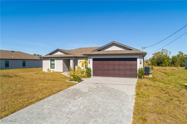 Foto del edificio - 839 Yellowbird Dr